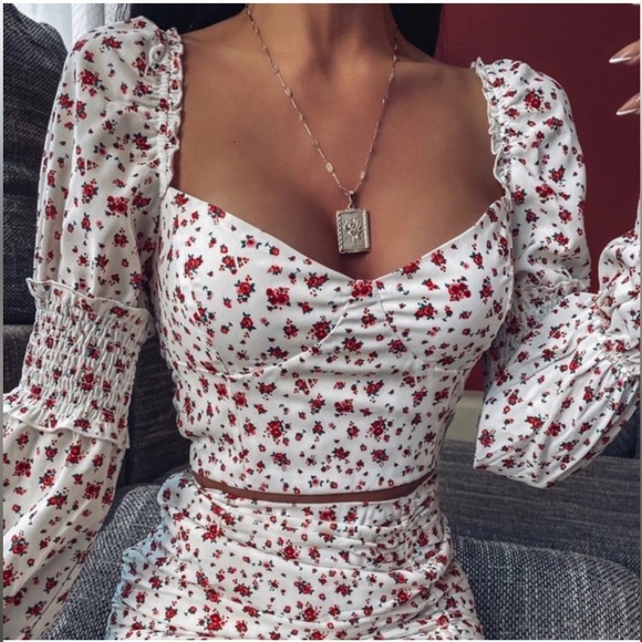 NWOT Tiger Mist set sweetheart neckline backless crop top & asymmetrical skirt. - Picture 1 of 3